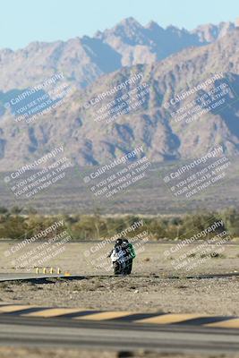 media/Dec-07-2025-CVMA (Sun) [[3e7d2de5dc]]/Race 18-Formula Twins-Formula 40 UL/